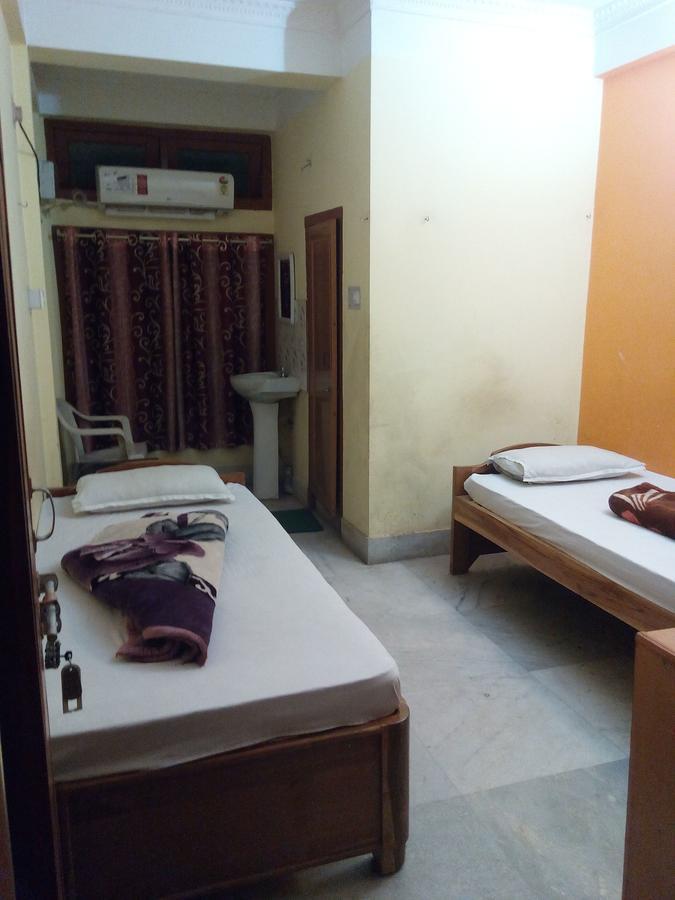 Dispur Lodge Ґувахаті Екстер'єр фото