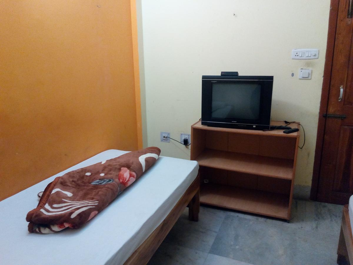Dispur Lodge Ґувахаті Екстер'єр фото