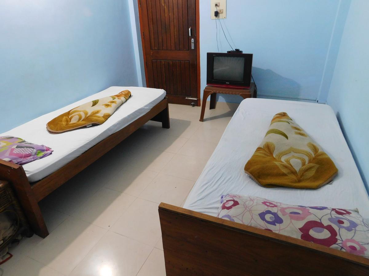 Dispur Lodge Ґувахаті Екстер'єр фото