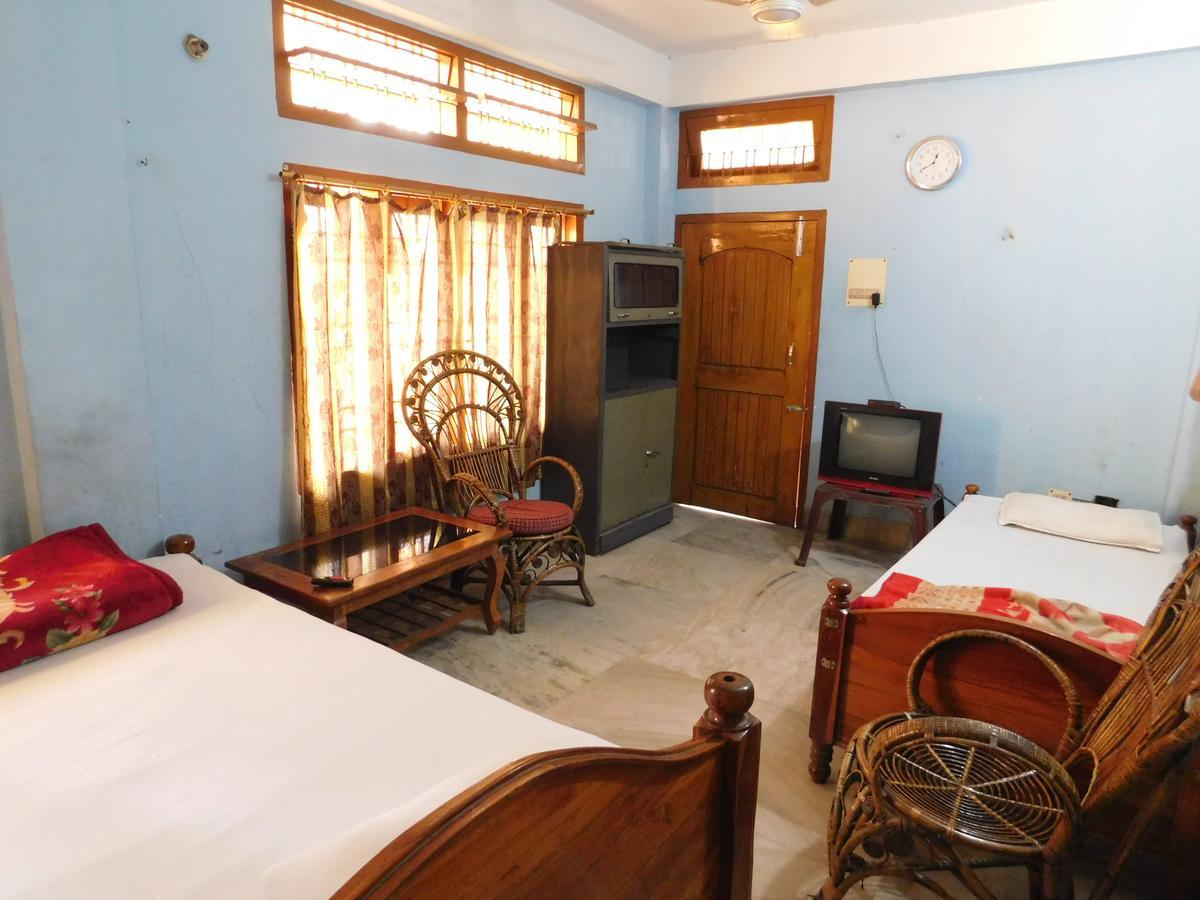 Dispur Lodge Ґувахаті Екстер'єр фото