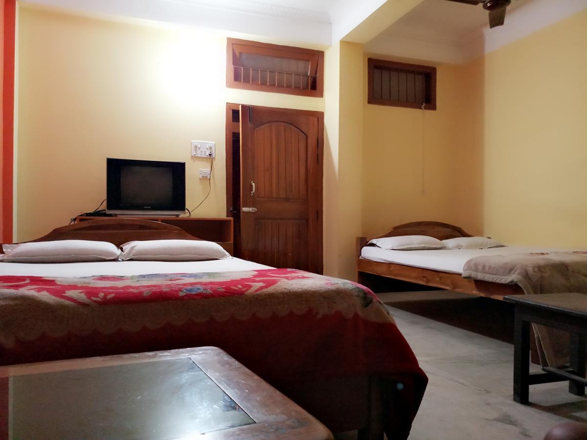 Dispur Lodge Ґувахаті Екстер'єр фото
