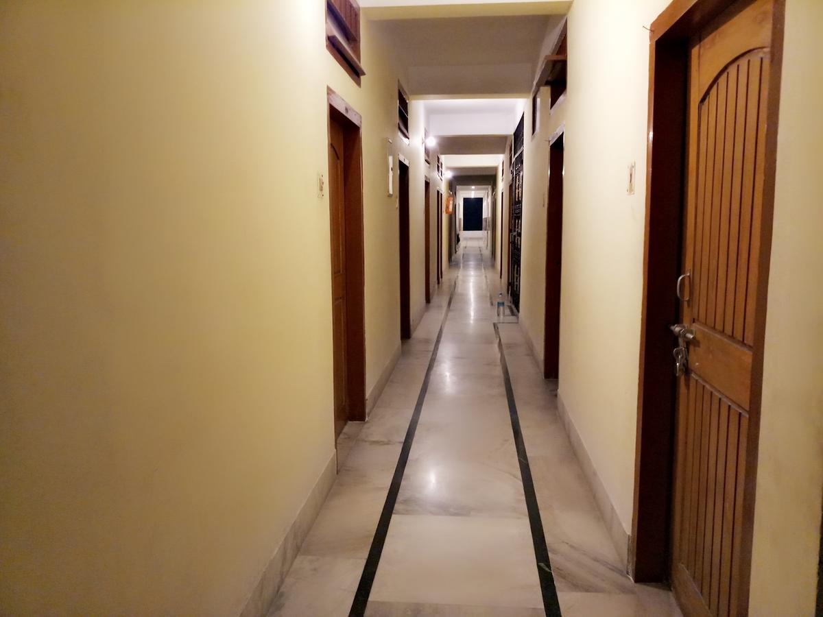 Dispur Lodge Ґувахаті Екстер'єр фото