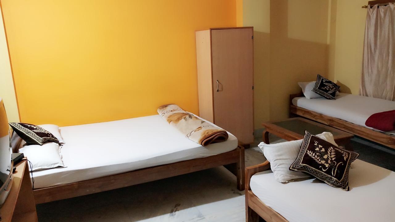 Dispur Lodge Ґувахаті Екстер'єр фото